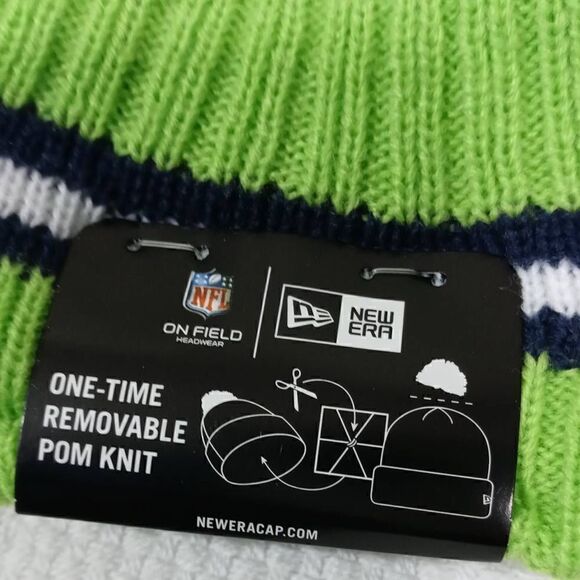 Seattle Seahawks NFL New Era Sideline Sport Pom Beanie Hat -G - Picture 3 of 4